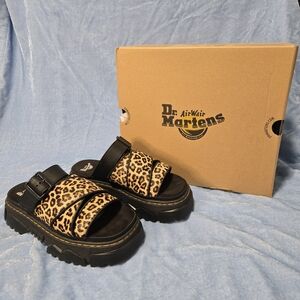Dr. Martens Leopard Mattison Sandles